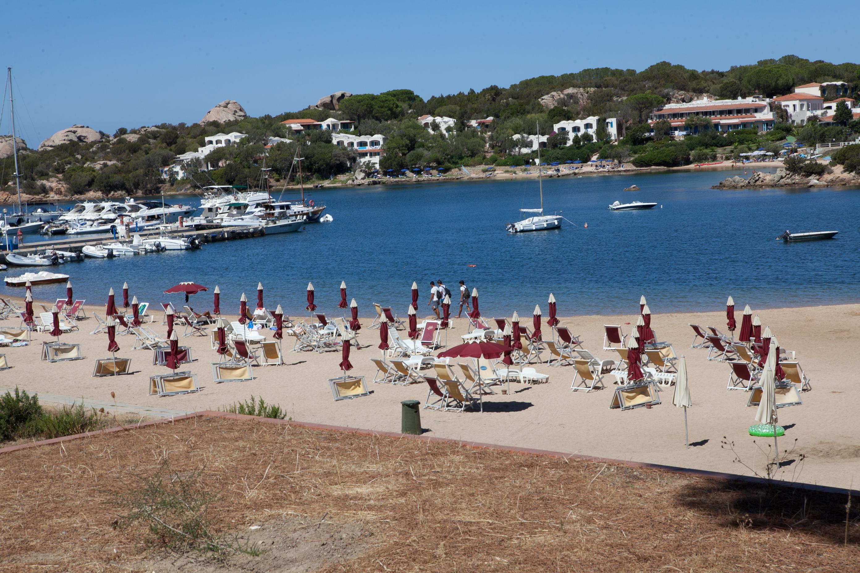 Отель Club Esse Cala Bitta Байя Сардиния Экстерьер фото